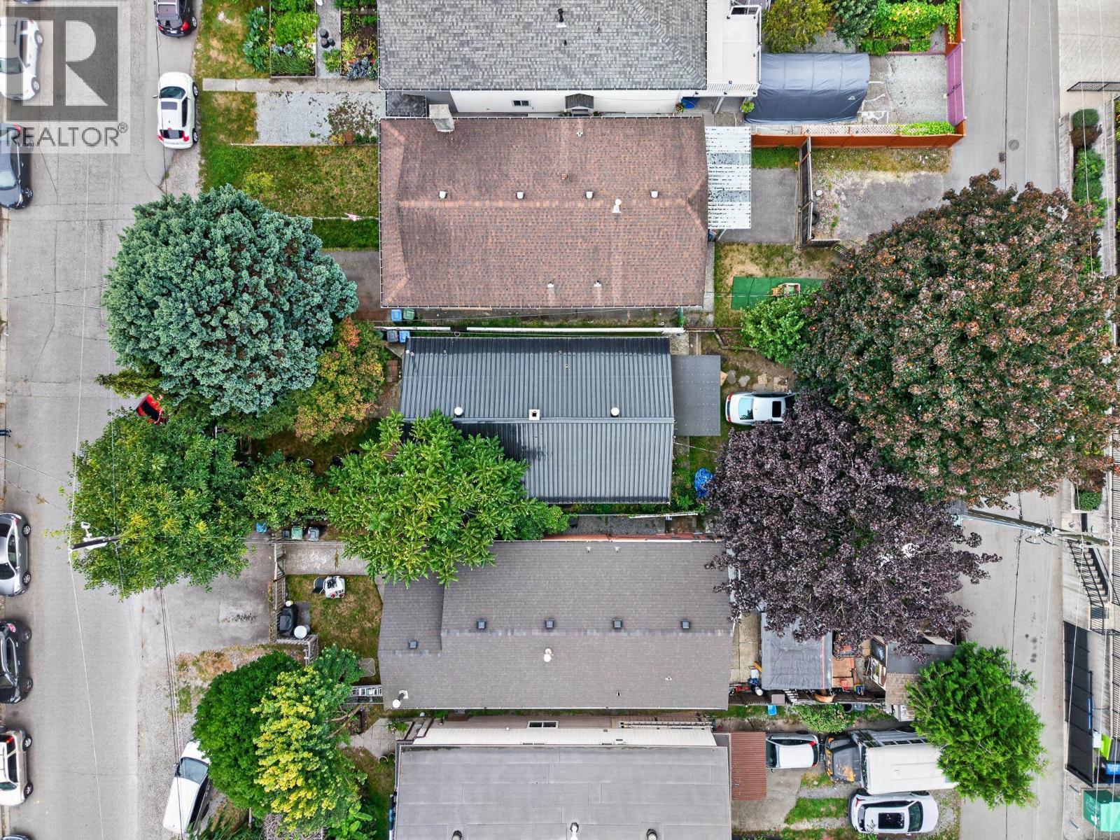 2357 HAWTHORNE AVENUE, Port Coquitlam