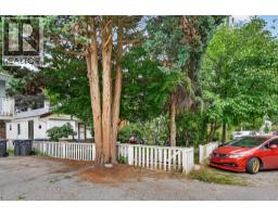 2357 Hawthorne Avenue, Port Coquitlam, BC V3C1X1 Photo 9