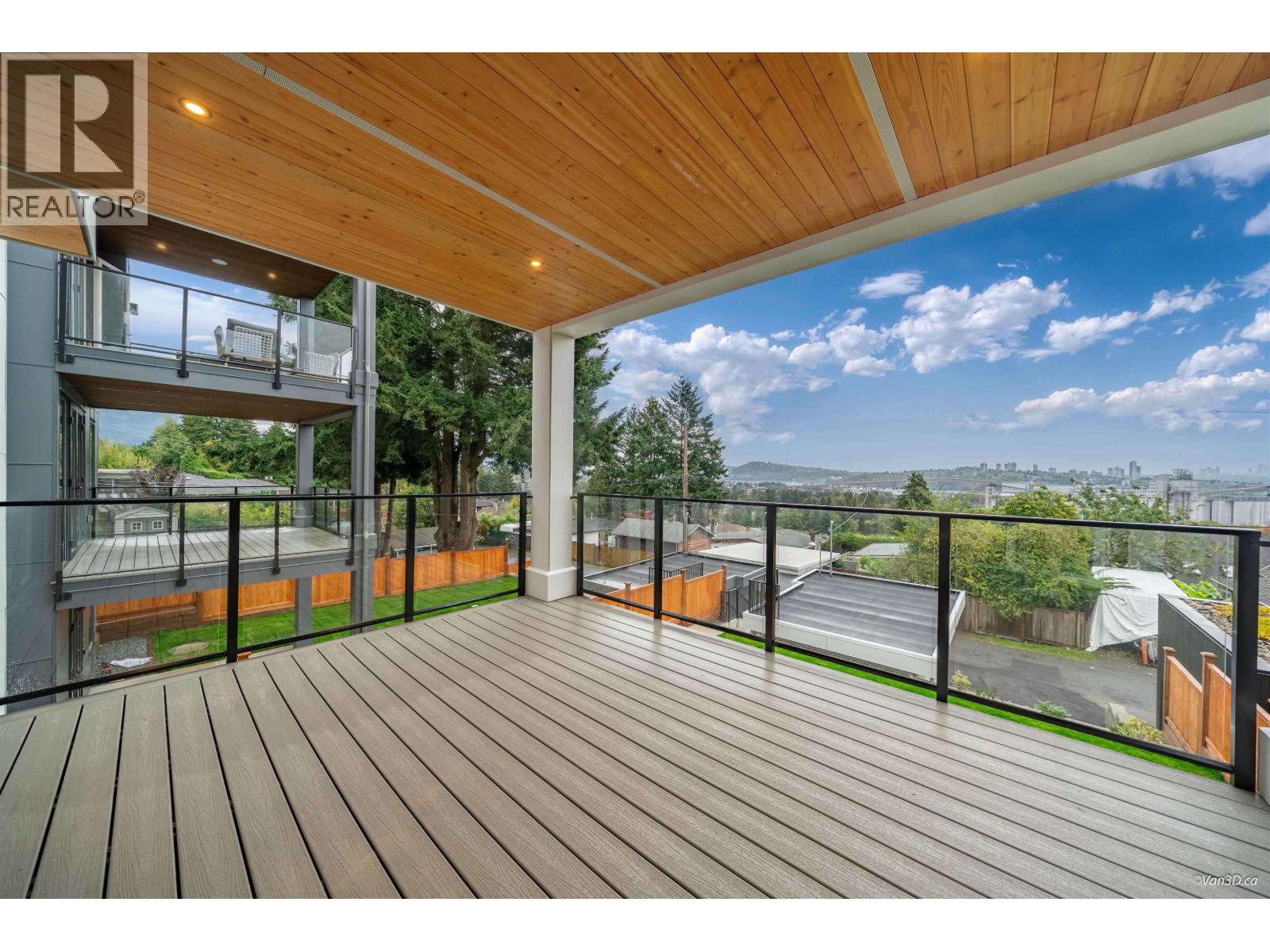 971 ADDERLEY STREET, North Vancouver