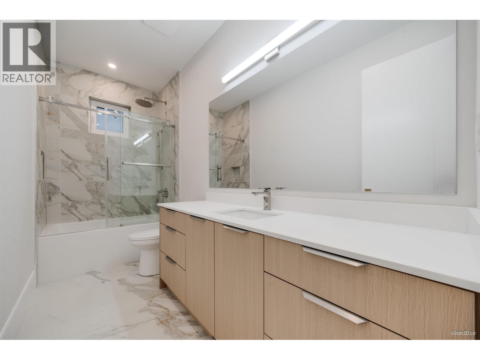 971 ADDERLEY STREET, North Vancouver
