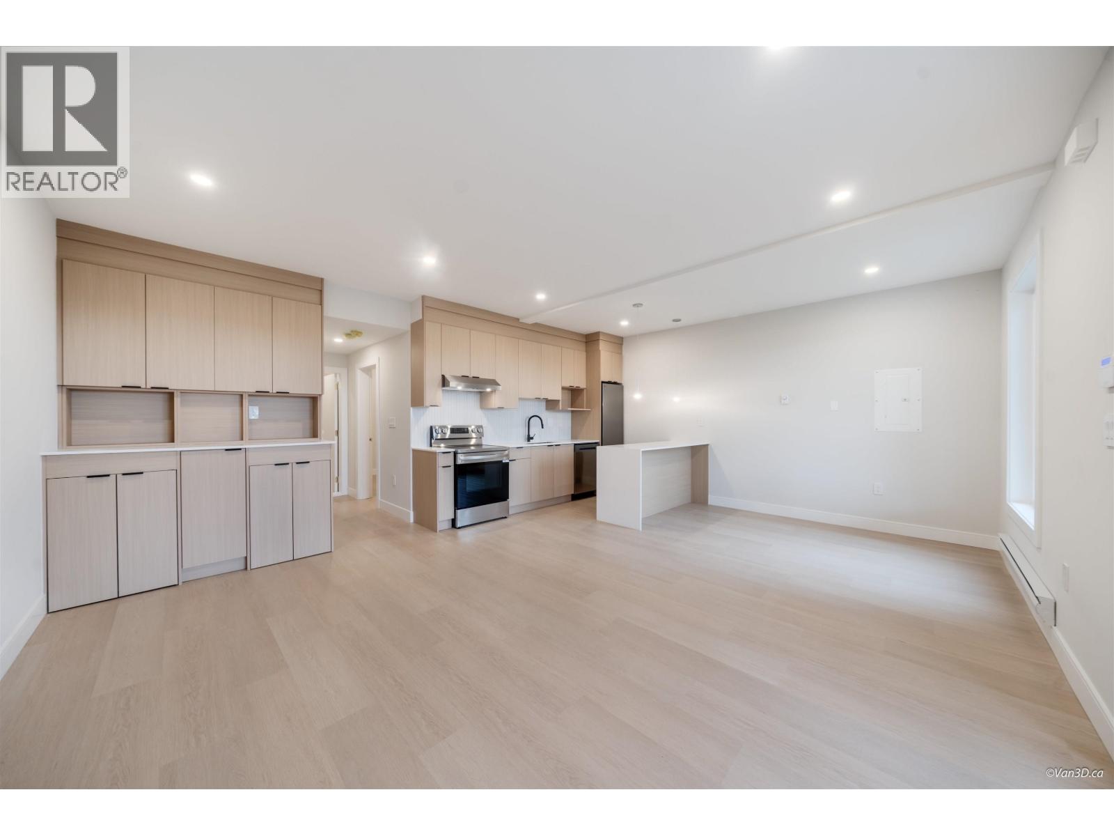 971 ADDERLEY STREET, North Vancouver