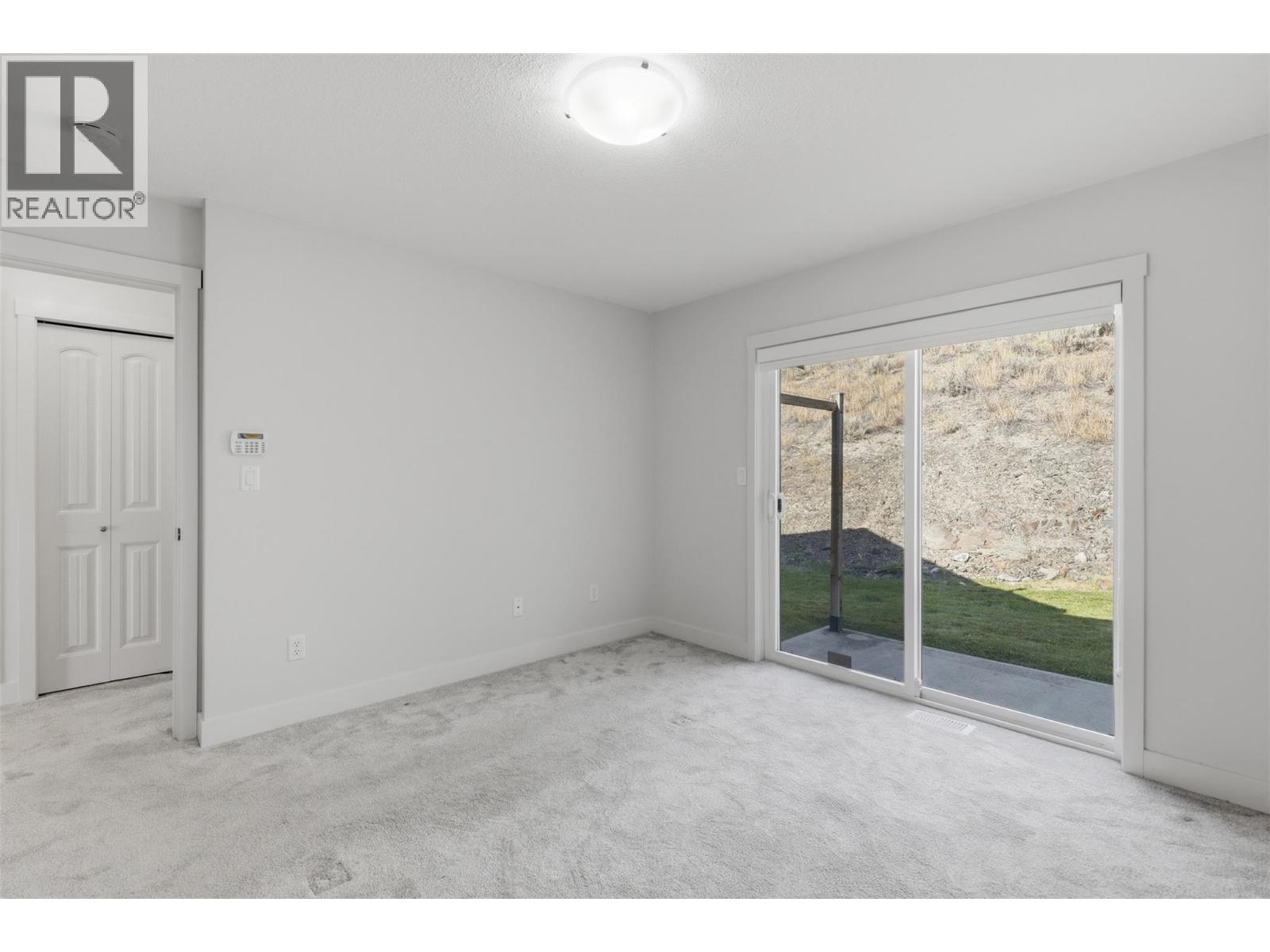 #19 1885 Grasslands Boulevard - Image 27