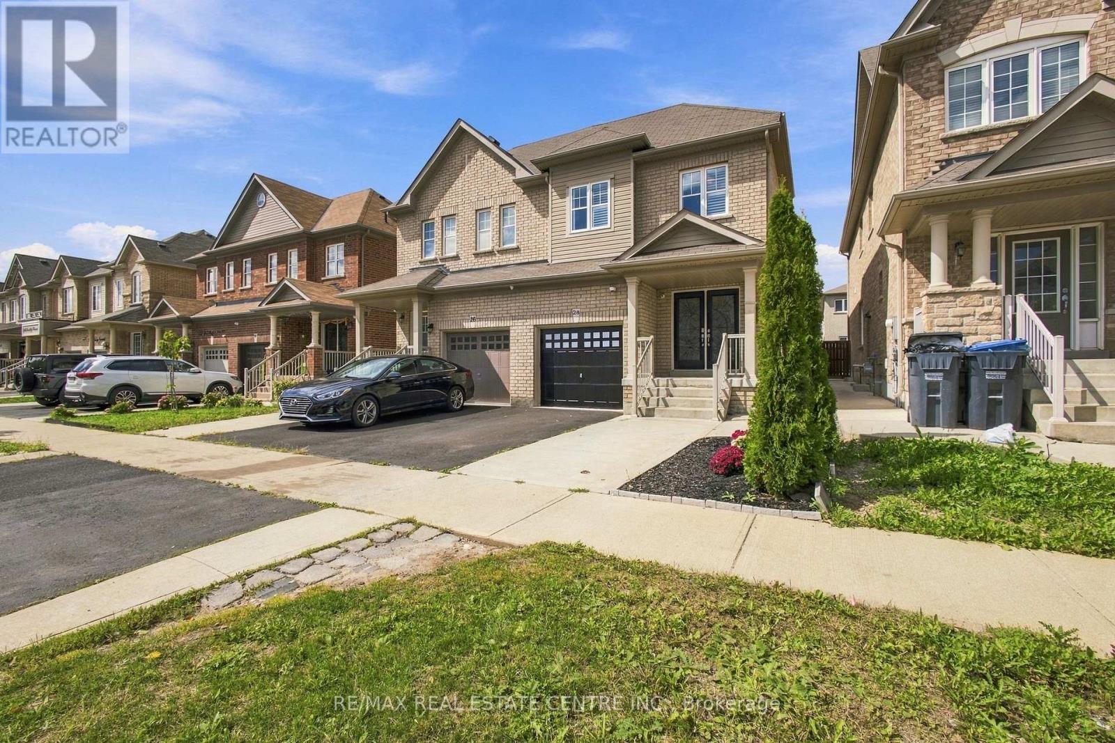 28 BANBRIDGE CRESCENT - 2