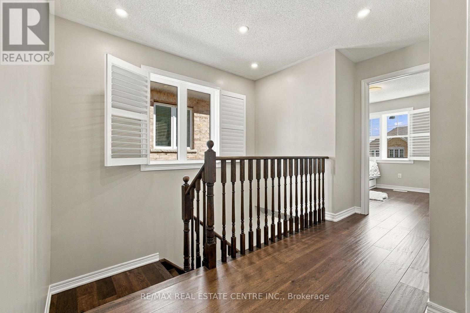 28 BANBRIDGE CRESCENT - 21