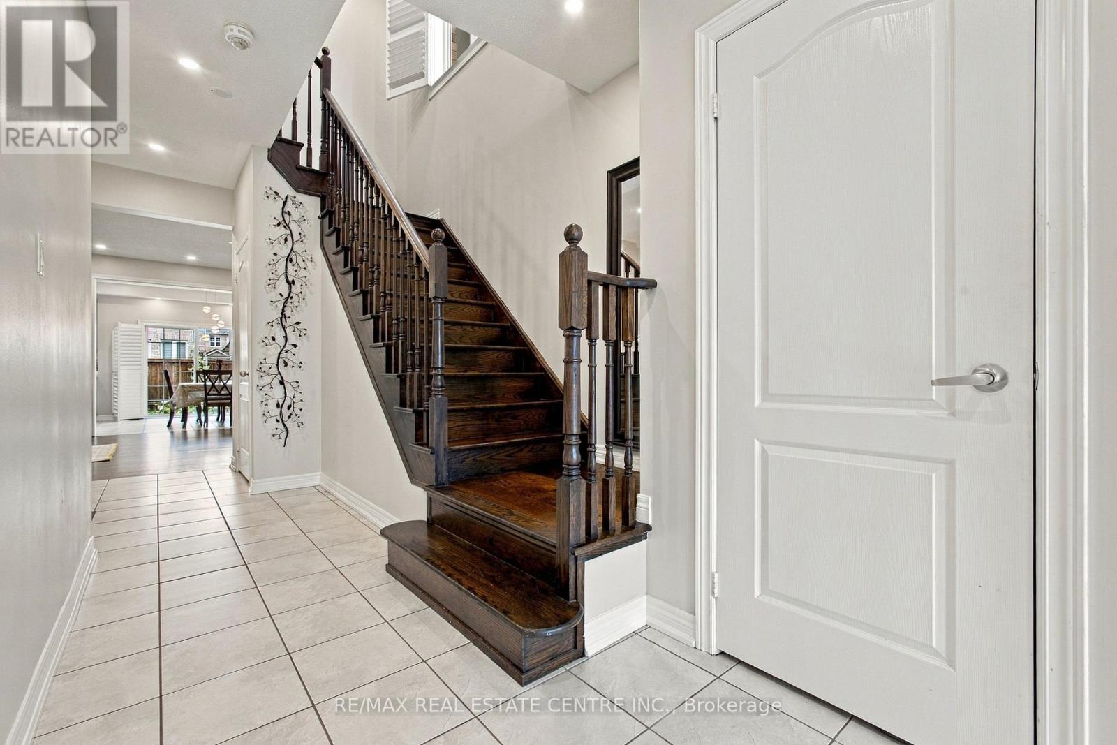 28 BANBRIDGE CRESCENT - 6