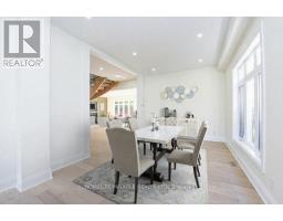 Eating area - 11 Hillcrest Avenue, Brampton, ON L6W1Y7 Photo 9