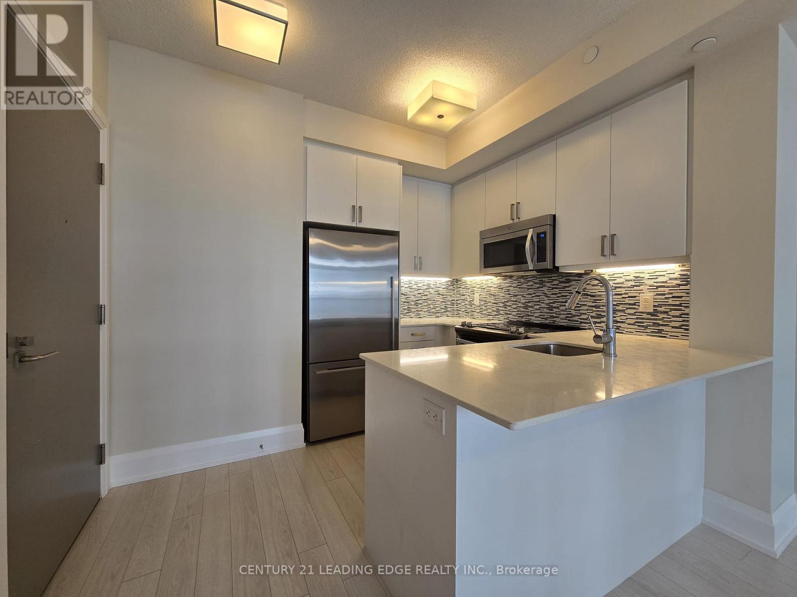 #505 2 OLD MILL DRIVE - 12