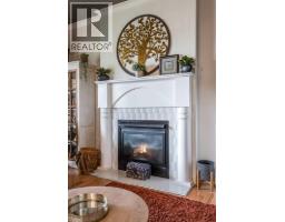 Bedroom - 1111 5 Street Se, Medicine Hat, AB T1A0P6 Photo 11