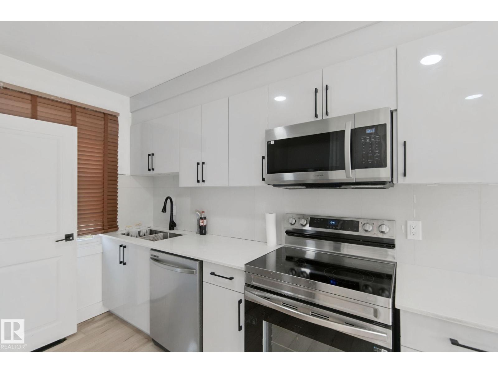 11914 124 ST NW - Image 17