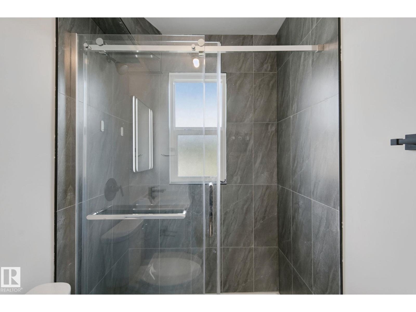 11914 124 ST NW - Image 28