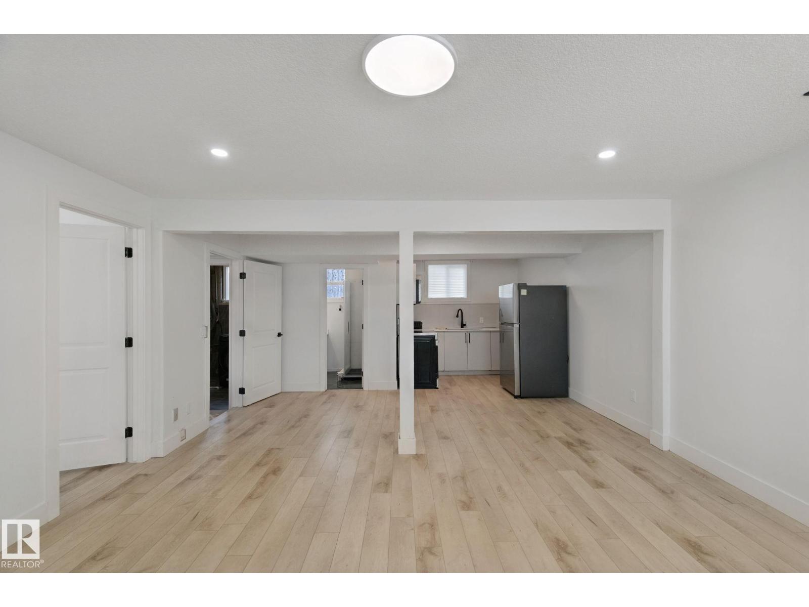 11914 124 ST NW - 36