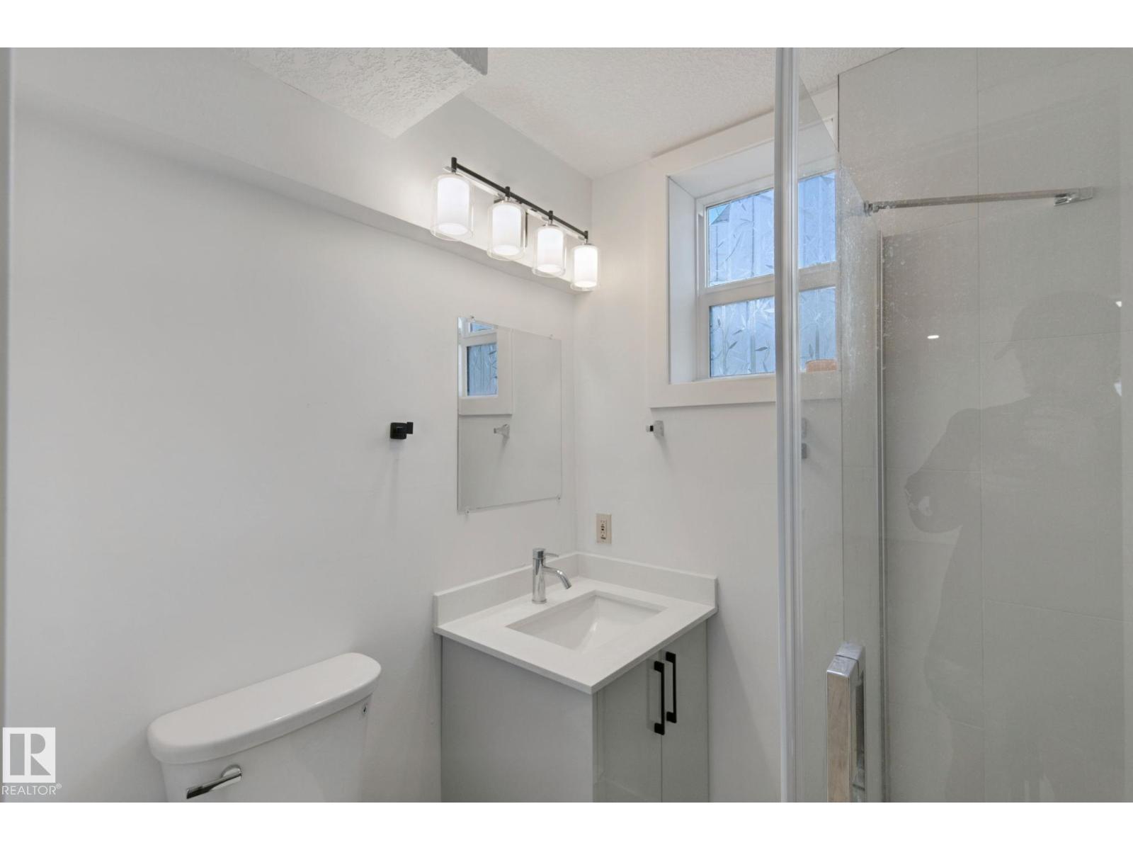 11914 124 ST NW - Image 44