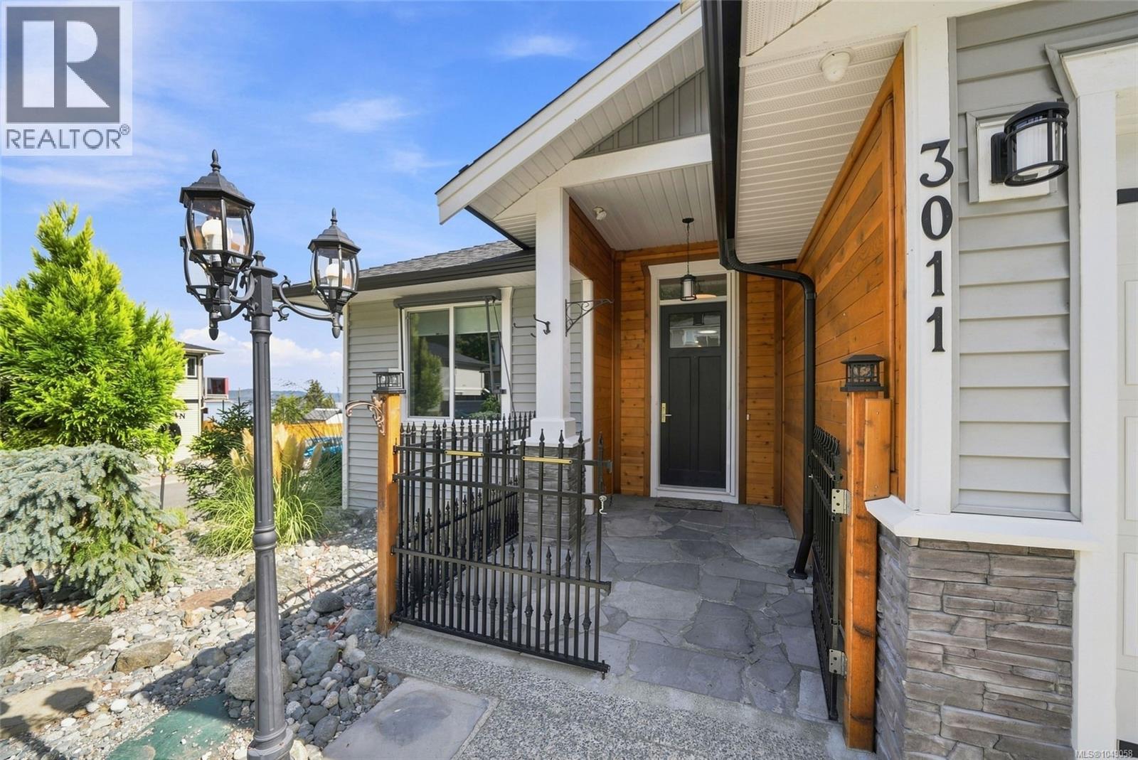 3011 Catalina Way - 3