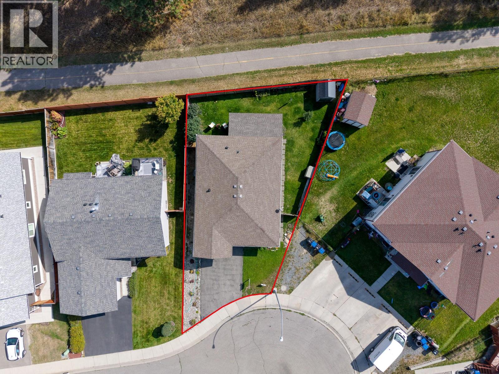 1900 Kelowna Crescent, Cranbrook — photo 4