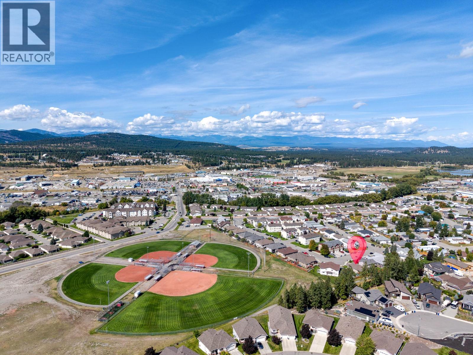 1900 Kelowna Crescent photo 45
