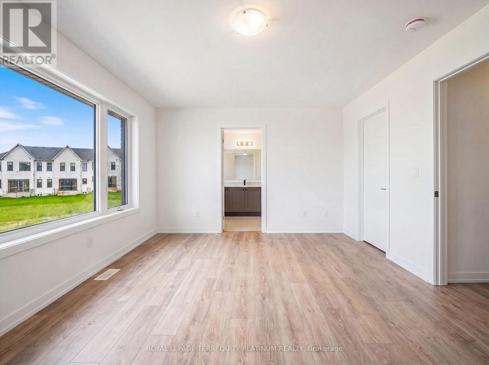 #4 160 DENSMORE ROAD - Image 27