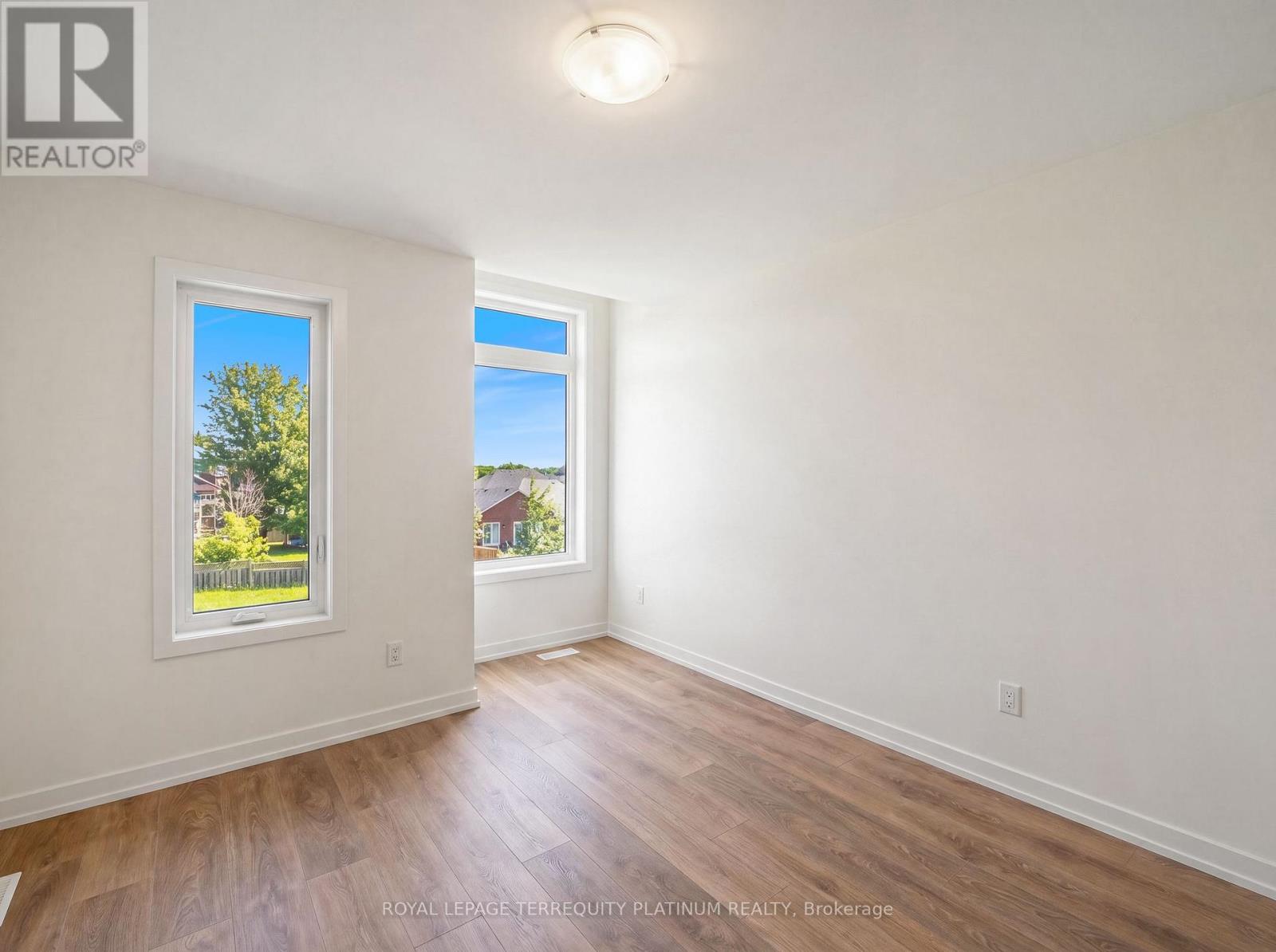 #4 160 DENSMORE ROAD - Image 33