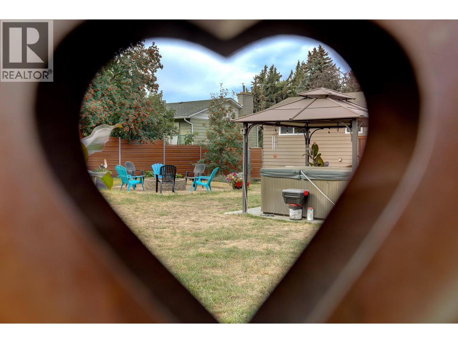 9633 Bessette Road, Coldstream