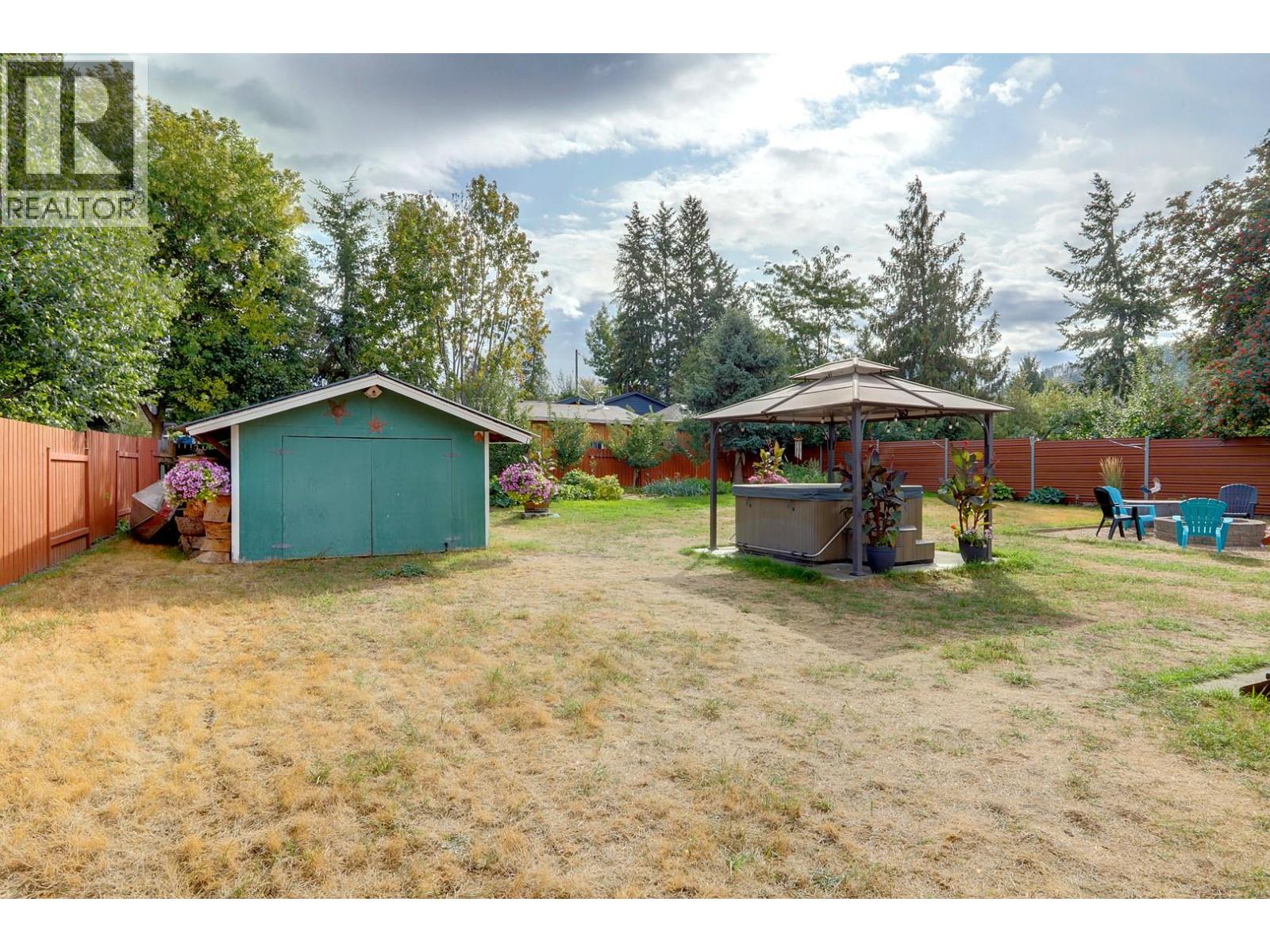 9633 Bessette Road, Coldstream