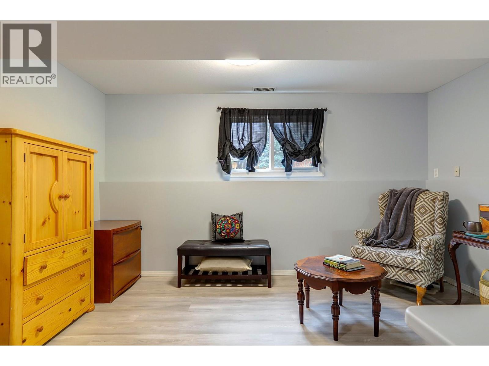 9633 Bessette Road, Coldstream