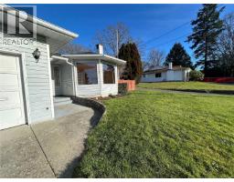 4225 Quadra St, Saanich, BC V8X1L5 Photo 20