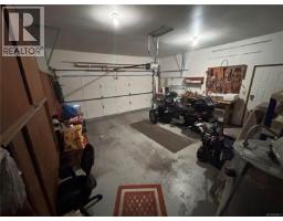 4225 Quadra St, Saanich, BC V8X1L5 Photo 21
