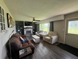 Office - 99084 10n Road, Killarney, MB R0K1G0 Photo 13