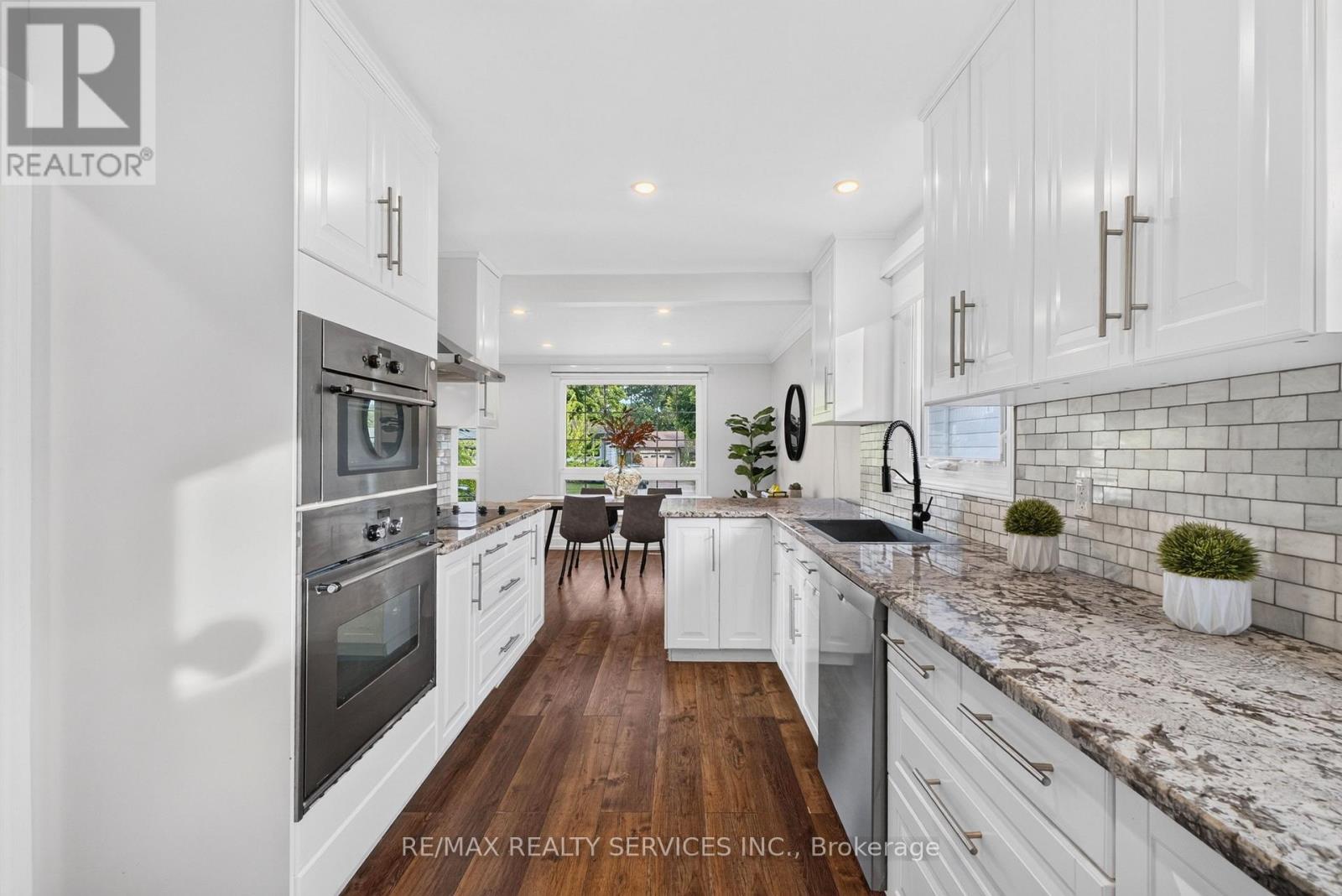 3469 CAPLAN CRESCENT - 13