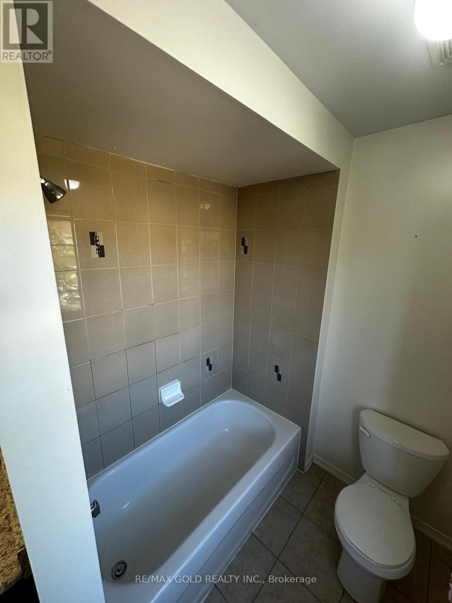 40 LOFTSMOOR DRIVE, Brampton (Sandringham-Wellington) — photo 5