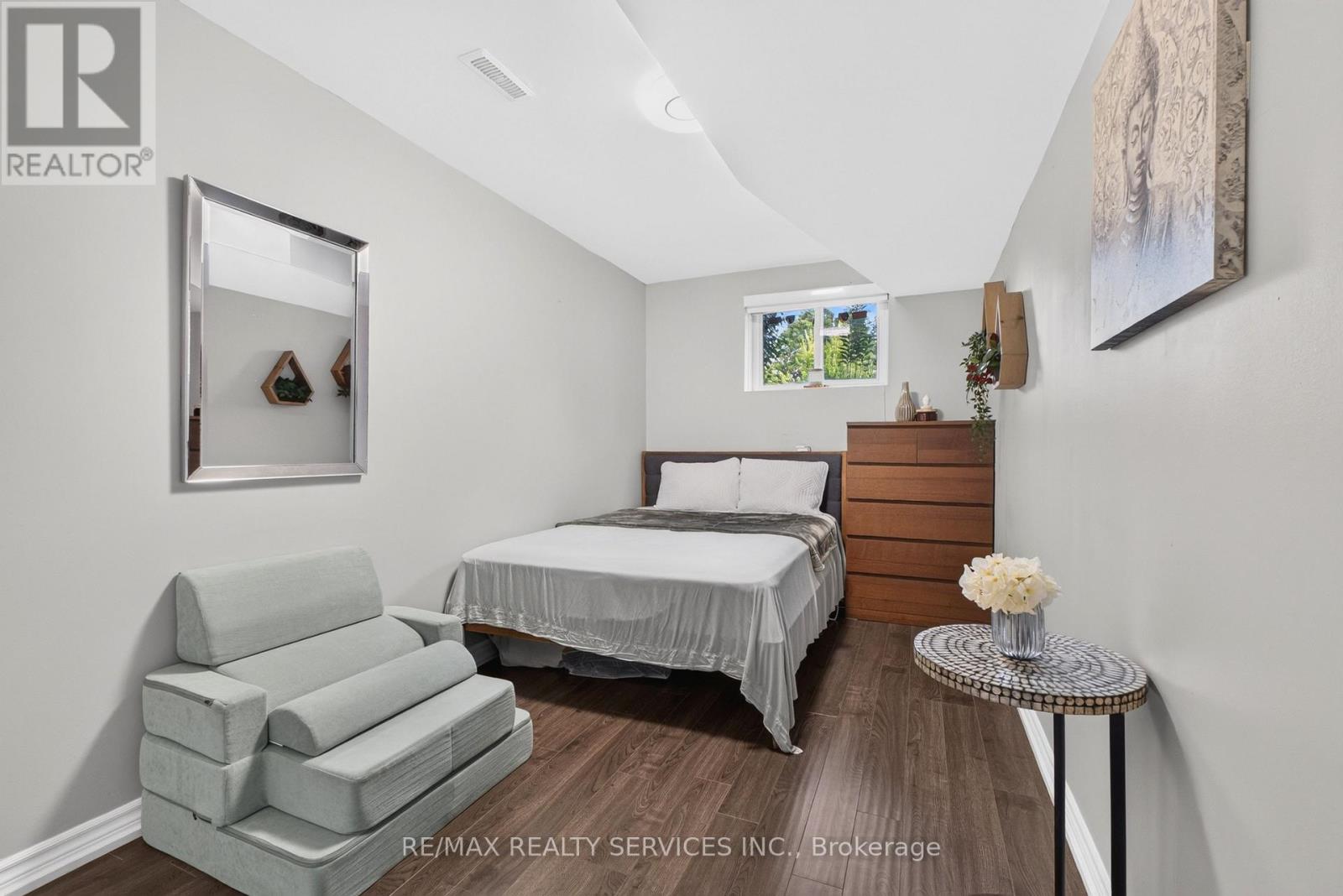 3469 CAPLAN CRESCENT - 30