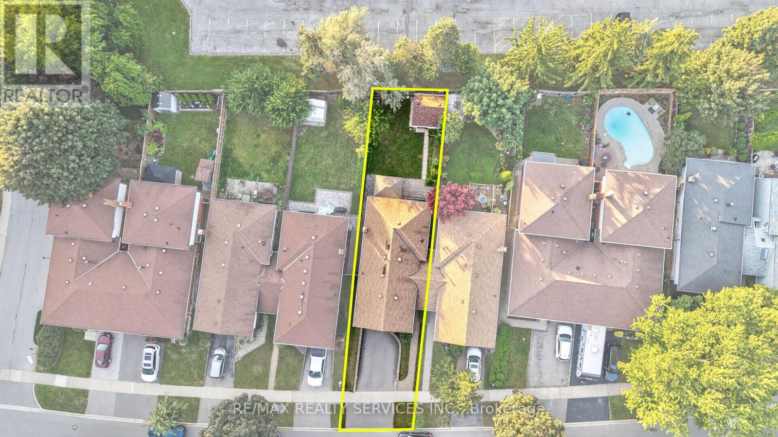 3469 CAPLAN CRESCENT - 4