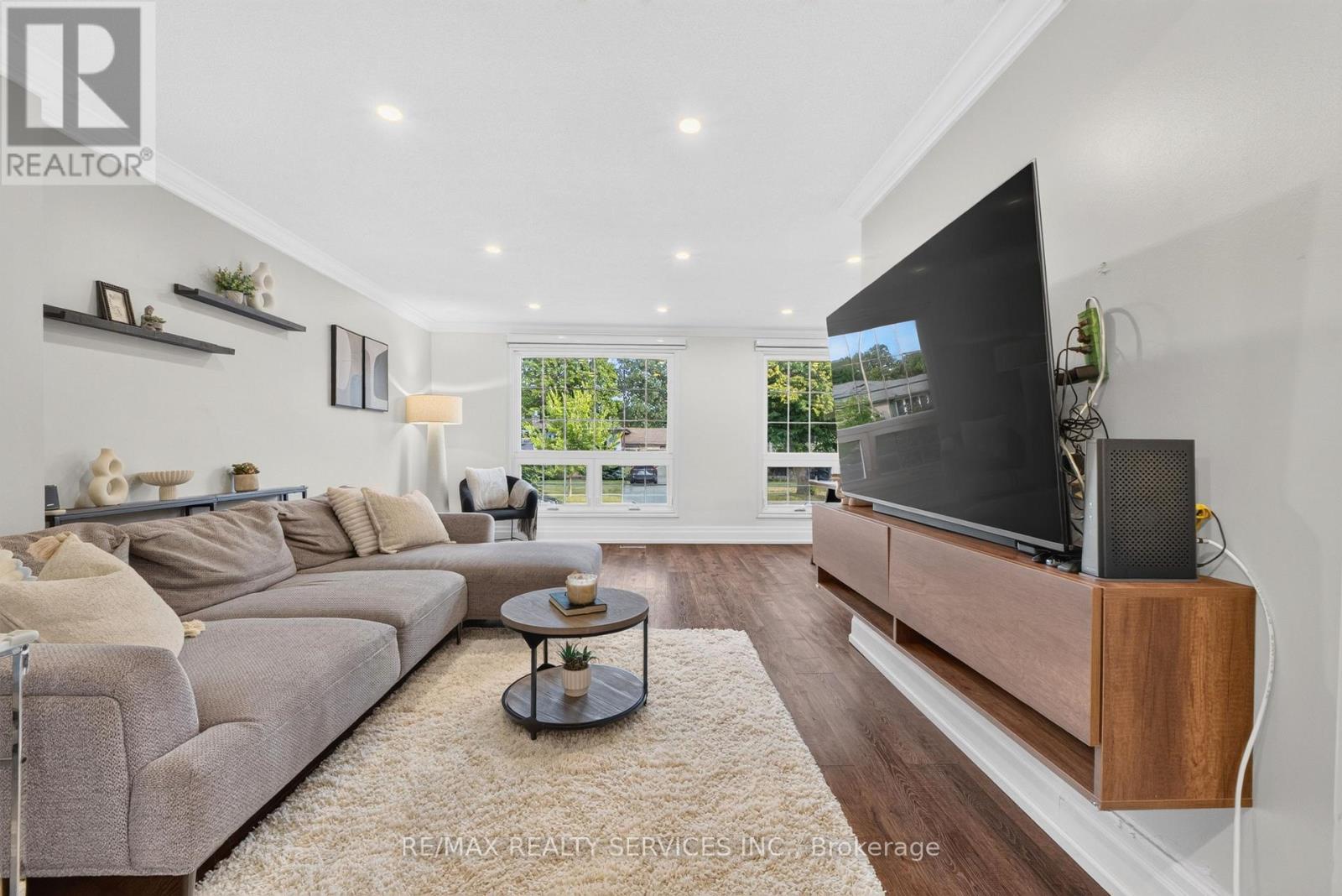 3469 CAPLAN CRESCENT - 7