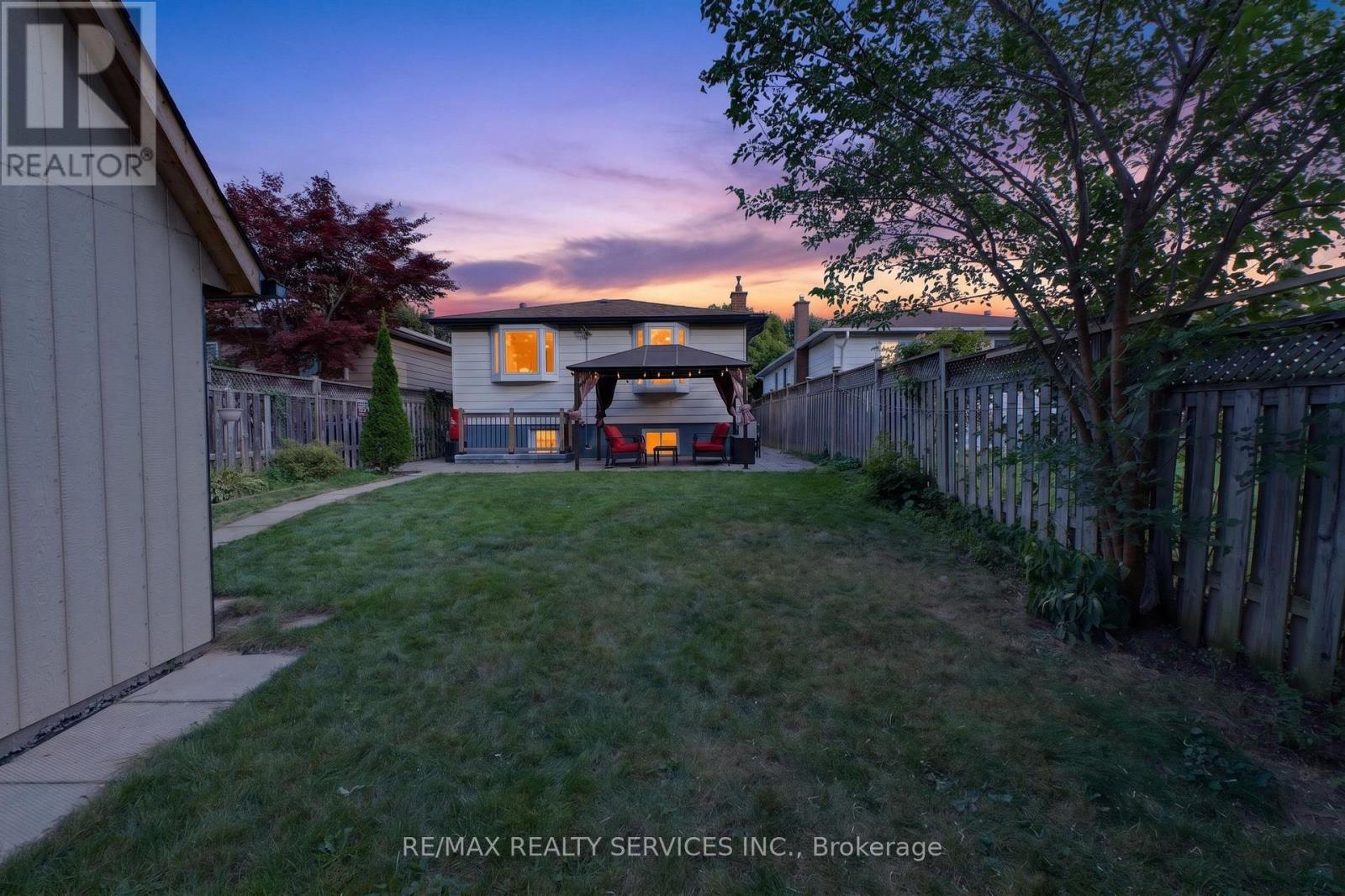 3469 CAPLAN CRESCENT - 43