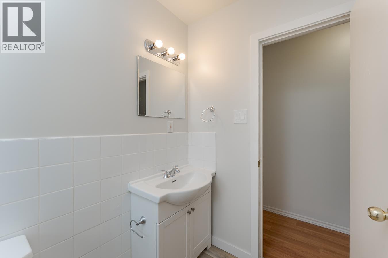549 AHBAU STREET - 11