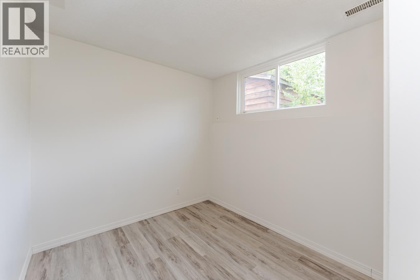 549 AHBAU STREET - 18