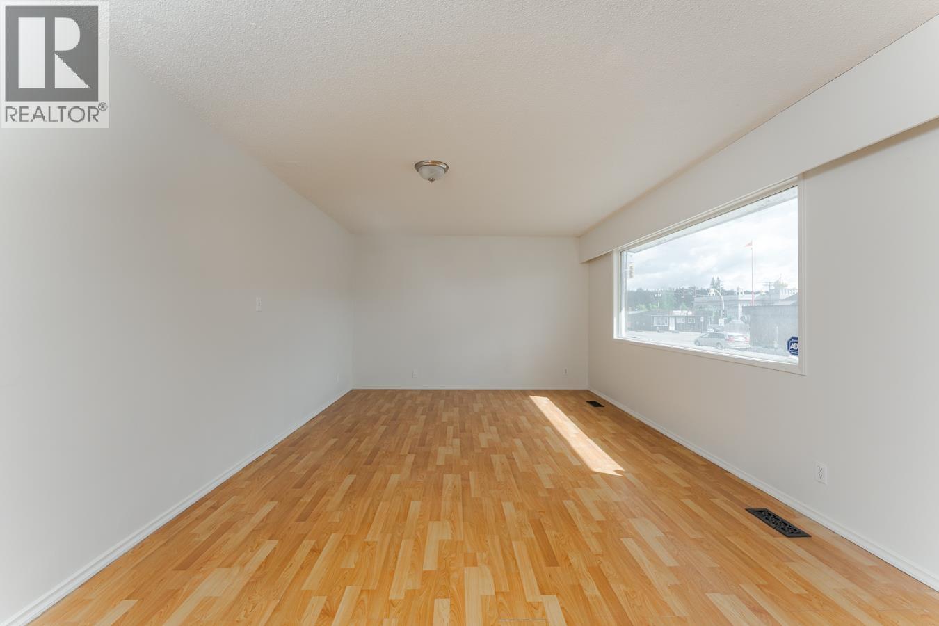 549 AHBAU STREET - 8
