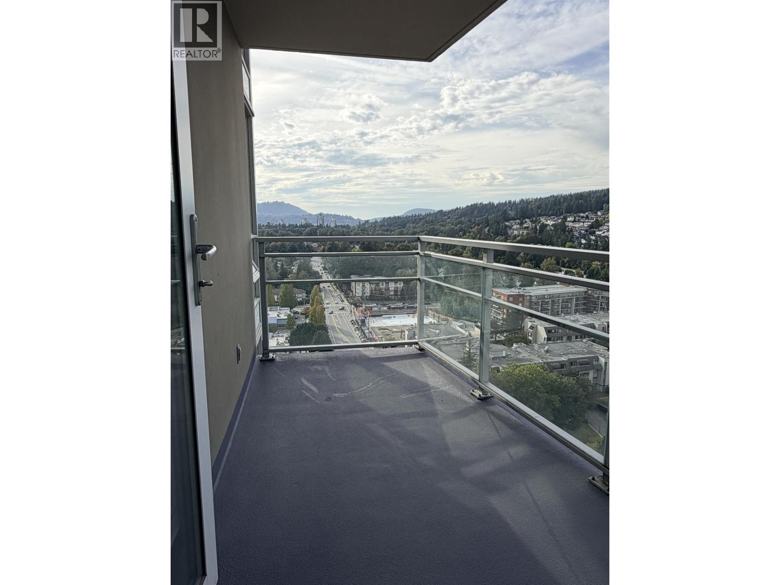 2303 2968 GLEN DRIVE, Coquitlam — photo 9