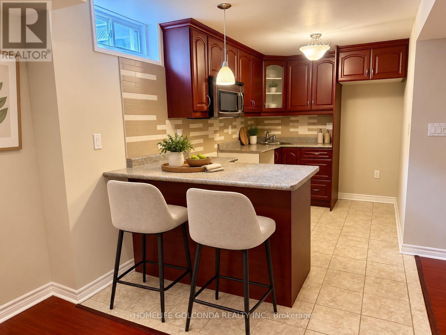 64 PILLAR ROCK CRESCENT - 21