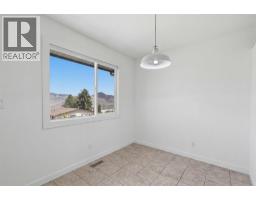 393 Waddington Drive, Kamloops, BC V2E1S3 Photo 16