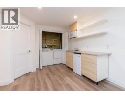 393 Waddington Drive, Kamloops, BC V2E1S3 Photo 32