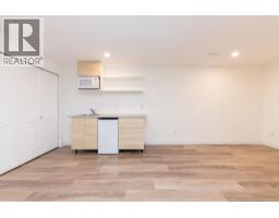 393 Waddington Drive, Kamloops, BC V2E1S3 Photo 33