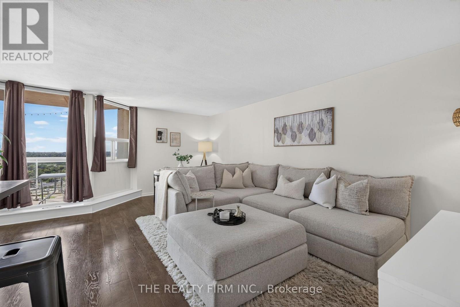 363 Colborne Street — photo 10
