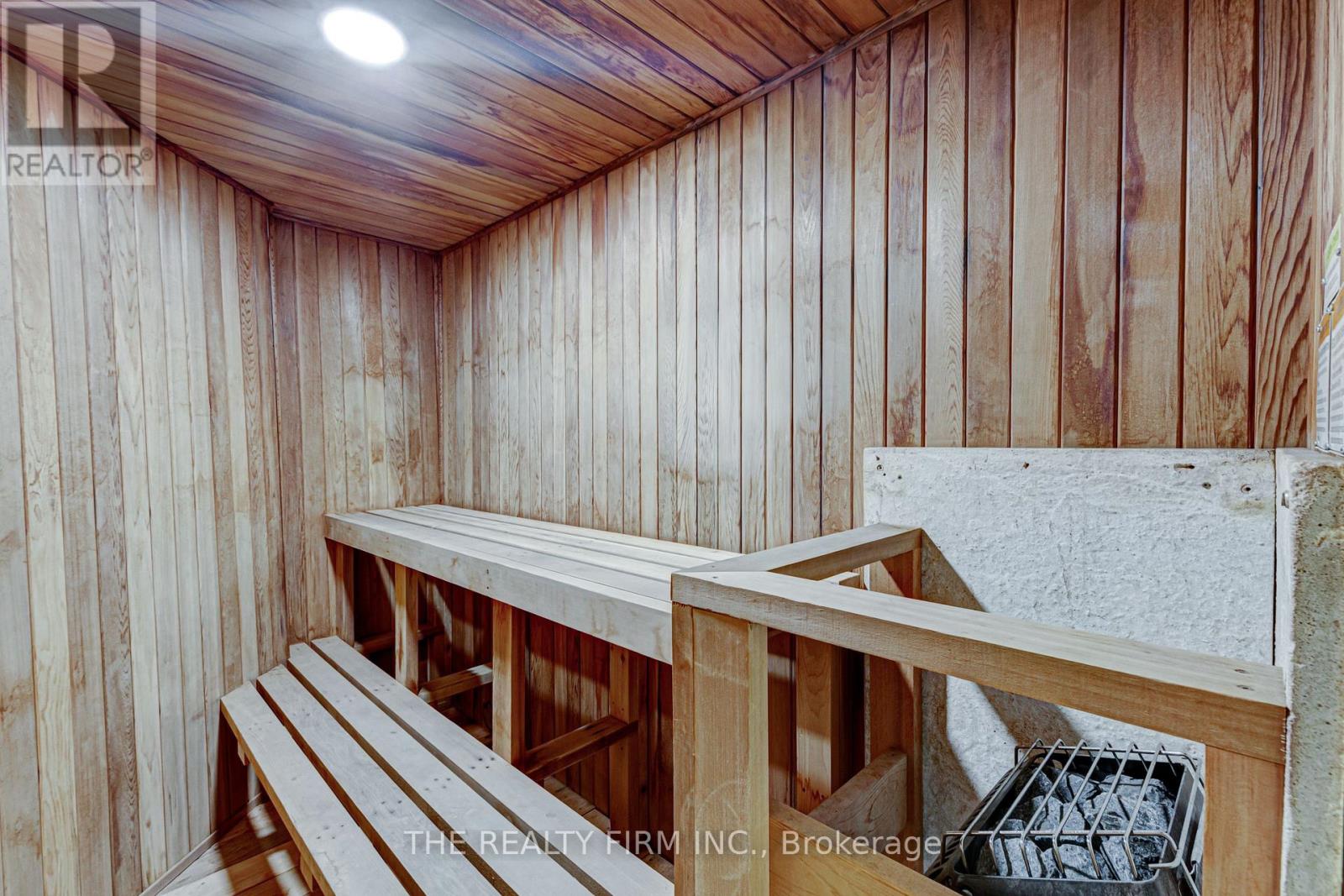 363 Colborne Street — photo 39