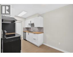 305 466 E Eighth Avenue, New Westminster, BC V3L4L2 Photo 19