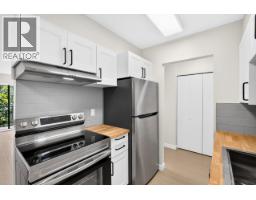 305 466 E Eighth Avenue, New Westminster, BC V3L4L2 Photo 18