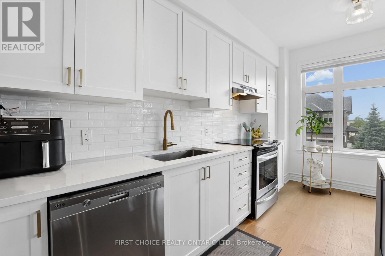 3 Bed, 4 Bath House for Sale in Ottawa – 124 NUTTING CRESCENT, Ottawa – MLS# X13775260 - Image 39