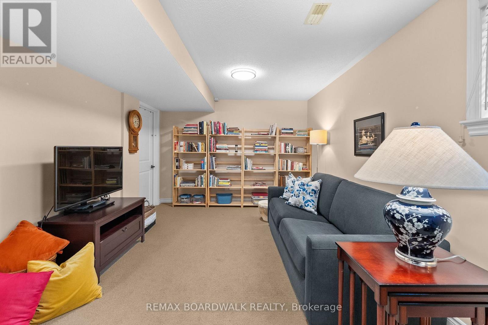 2 Bed, 3 Bath House for Sale in Ottawa – 251 BULRUSH CRESCENT, Ottawa – MLS# X13775280 - Image 55