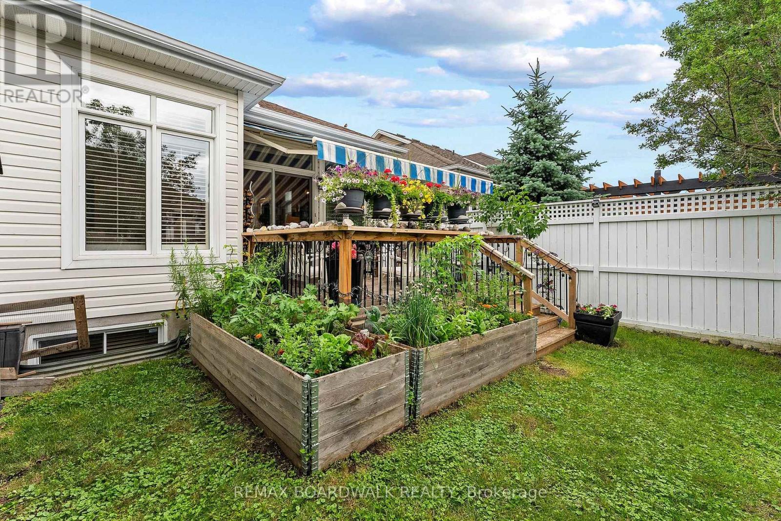 2 Bed, 3 Bath House for Sale in Ottawa – 251 BULRUSH CRESCENT, Ottawa – MLS# X13775280 - Image 73