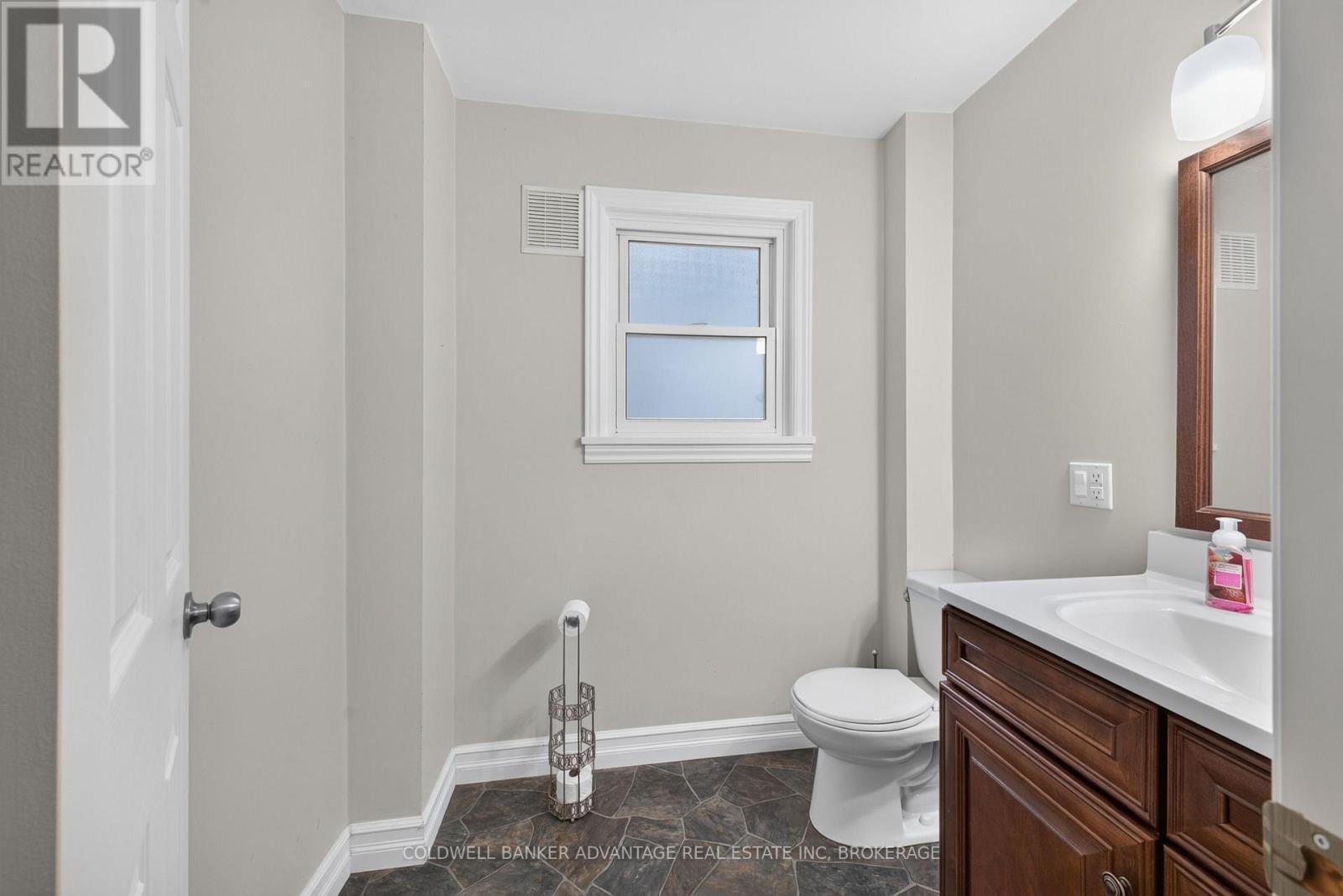 183 KNOLL STREET - Image 16