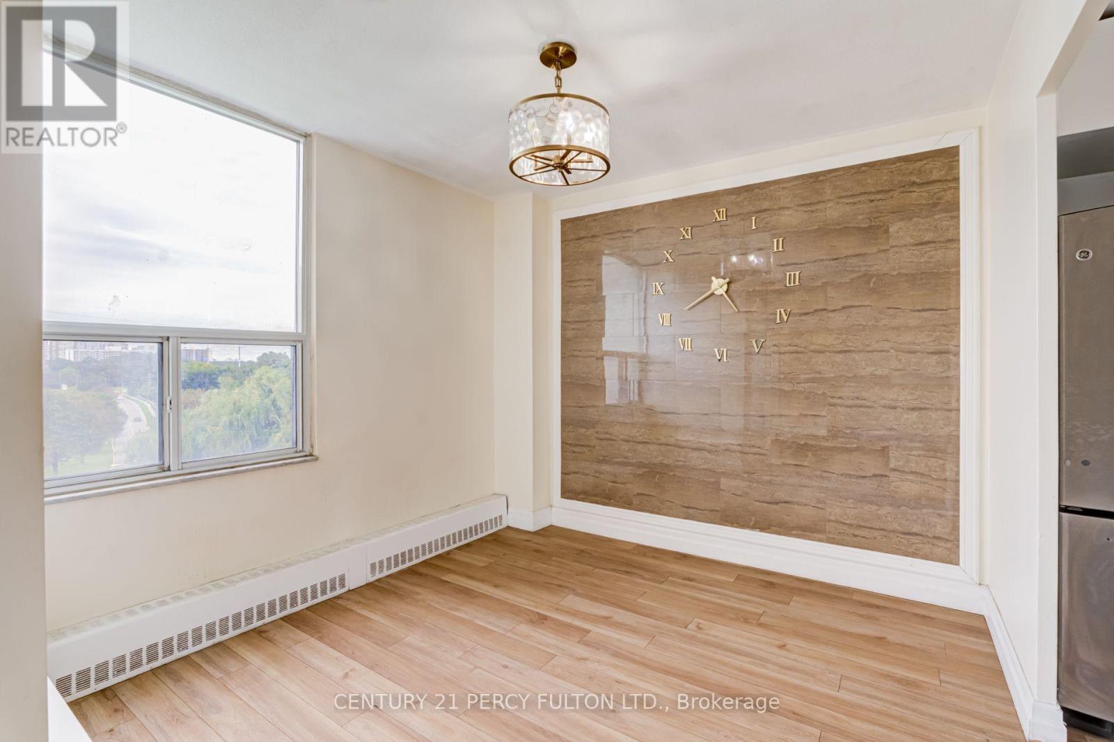 ##614 5 VICORA LINKWAY - 10